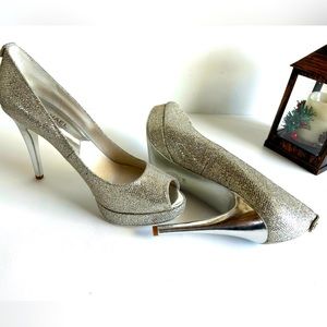 🔥🔥50% Michael Kors Platform Heels. Size 8-1/2